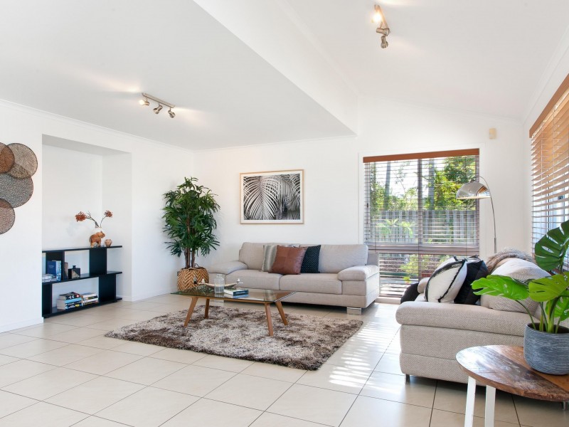 10 Mermaid Quay, Noosa Waters QLD 4566