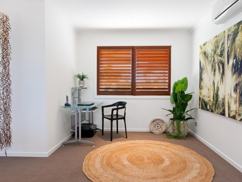 10 Mermaid Quay, Noosa Waters QLD 4566
