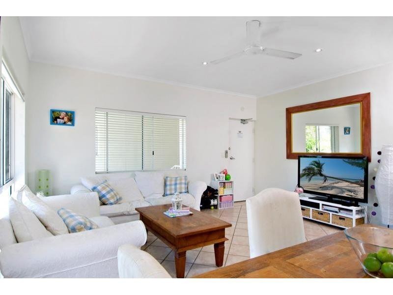 2/293 Weyba Road, Noosaville QLD 4566