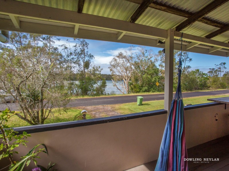 133 Lake Weyba Drive, Noosaville QLD 4566