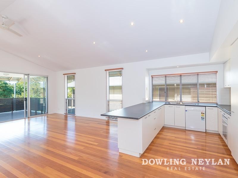 8 Ward Street, Tewantin QLD 4565