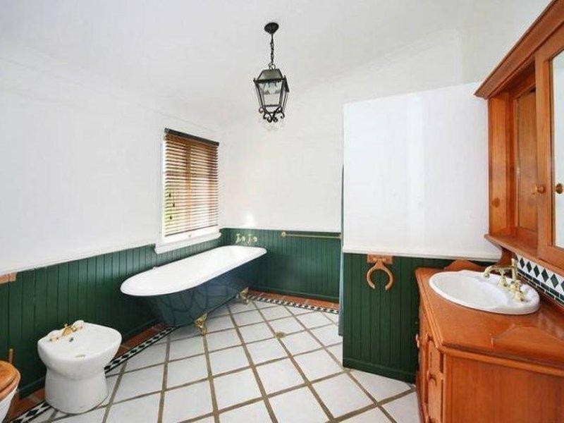 74 Frogmouth Lane, Lake Macdonald QLD 4563