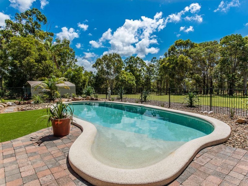 4 Illoura Place, Cooroibah QLD 4565