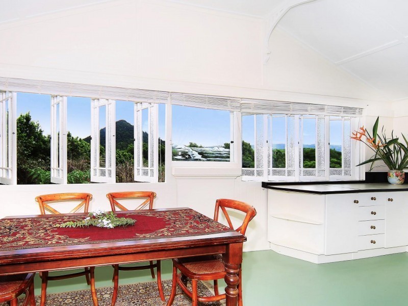 34 Sallwood Court, Pinbarren QLD 4568