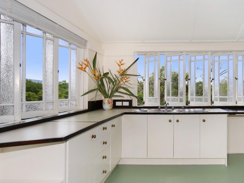 34 Sallwood Court, Pinbarren QLD 4568