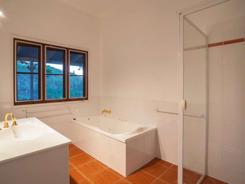 35 Findersia Drive, Traveston QLD 4570