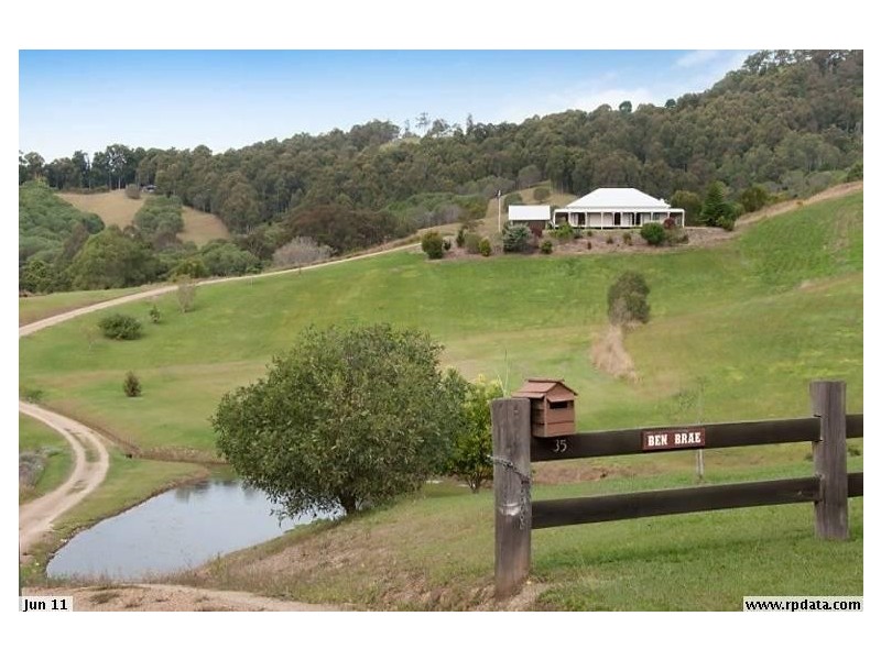 35 Findersia Drive, Traveston QLD 4570