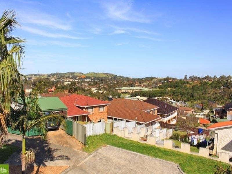 12 Lambertia Pl, Cordeaux Heights NSW 2526