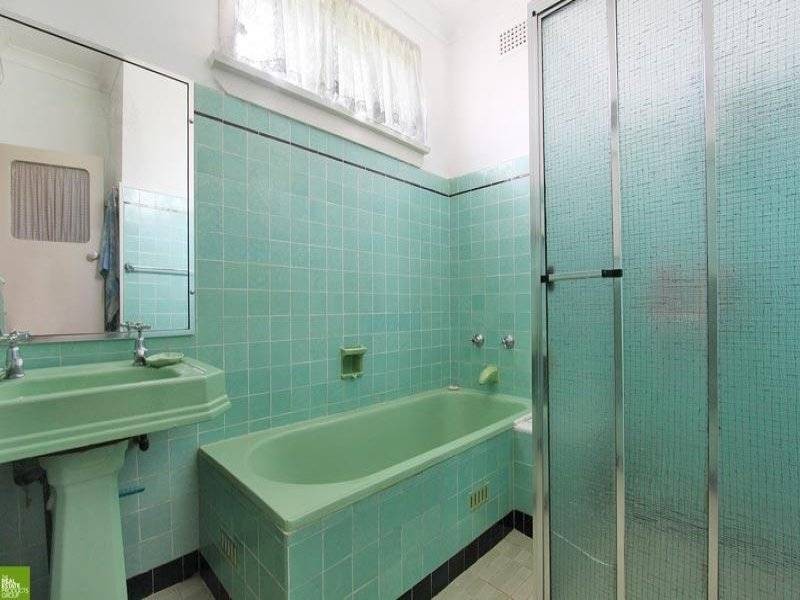 63 Rowland Ave, Wollongong NSW 2500