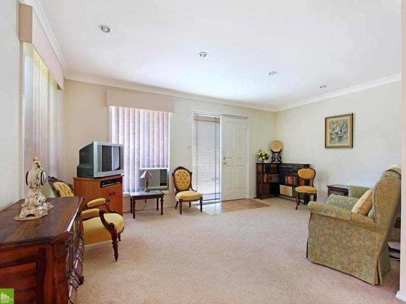 2/14 Northview  Tce, Figtree NSW 2525