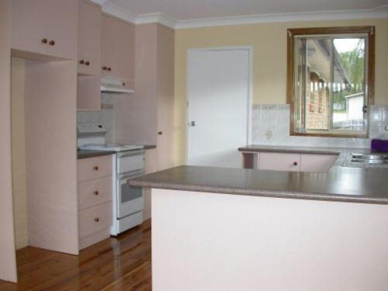 3 Paltarra Place, Cordeaux Heights NSW 2526