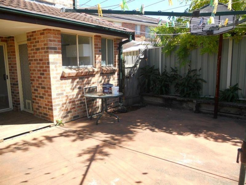1/10 Semaphore Road, Berkeley NSW 2506