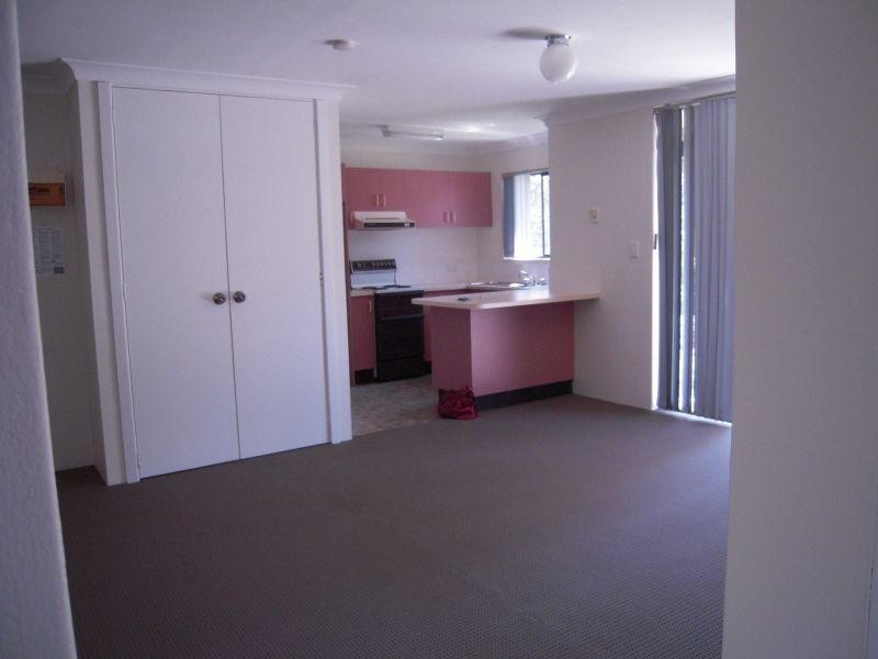 4/6-12 Hindmarsh Avenue, North Wollongong NSW 2500