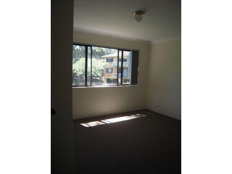 4/6-12 Hindmarsh Avenue, North Wollongong NSW 2500