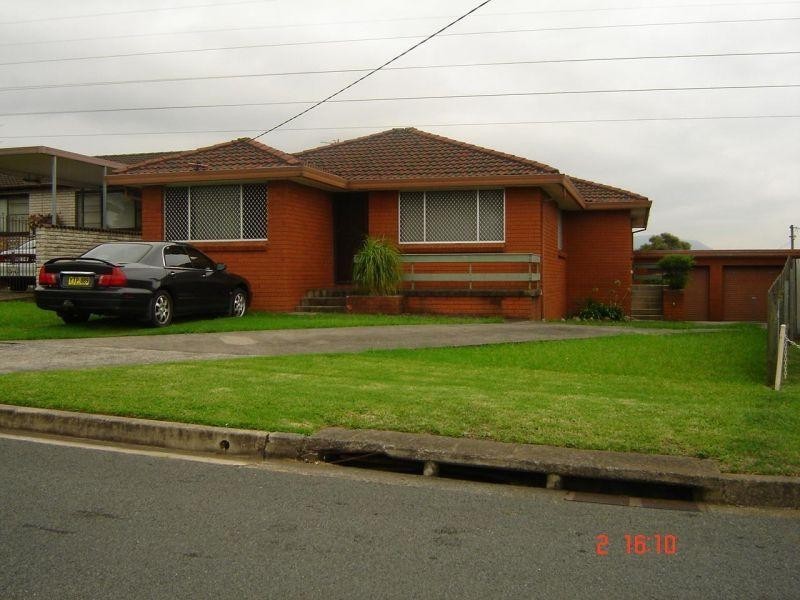 1/8 Cobblers Avenue, Figtree NSW 2525