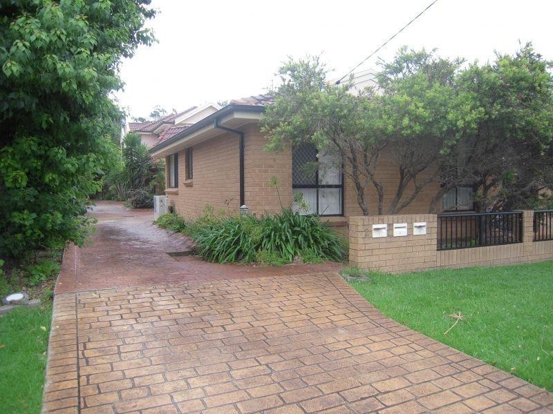 3/2 Carroll Road, Corrimal East NSW 2518