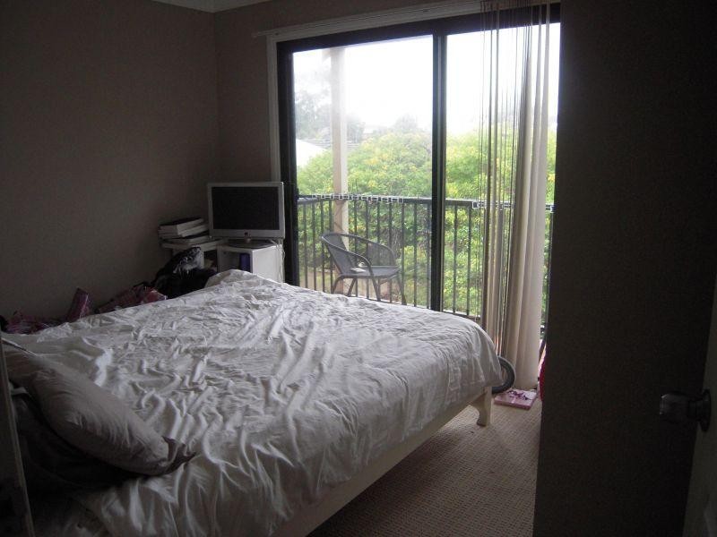 3/2 Carroll Road, Corrimal East NSW 2518