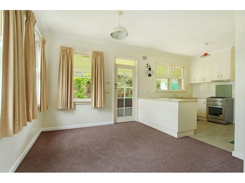 Room3/4 Gooyong Street, Keiraville NSW 2500