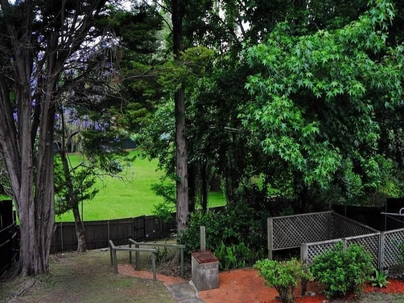 5 St Johns Avenue, Mangerton NSW 2500