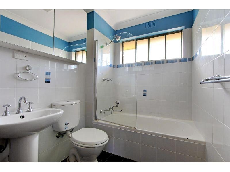 6/6 Eyre Place, Warrawong NSW 2502