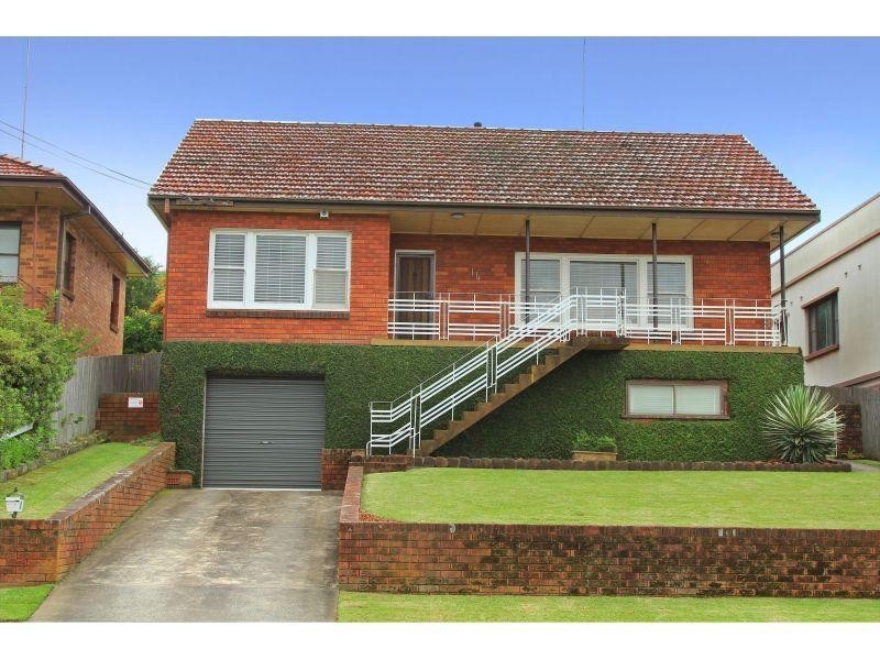 14 Gundarun Street, West Wollongong NSW 2500