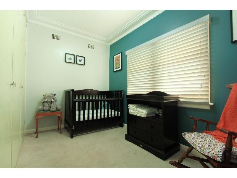 14 Gundarun Street, West Wollongong NSW 2500