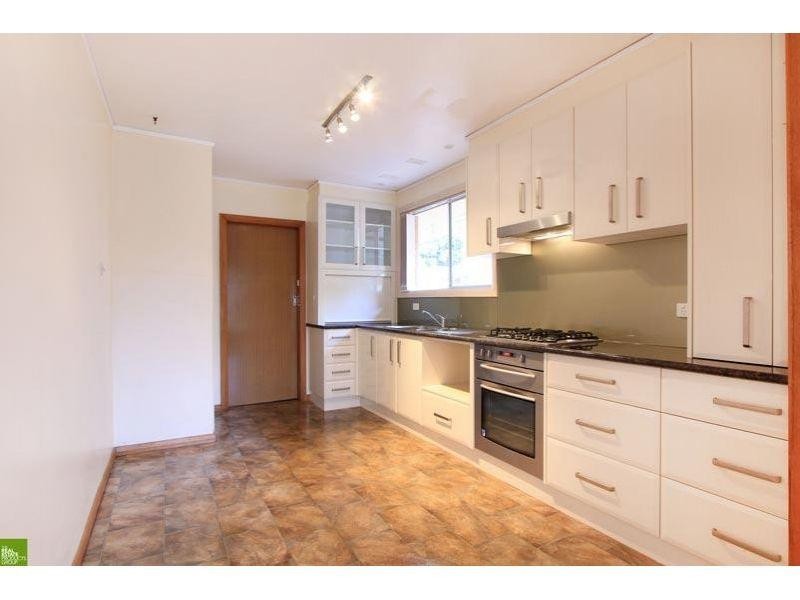 6 St Johns Avenue, Mangerton NSW 2500