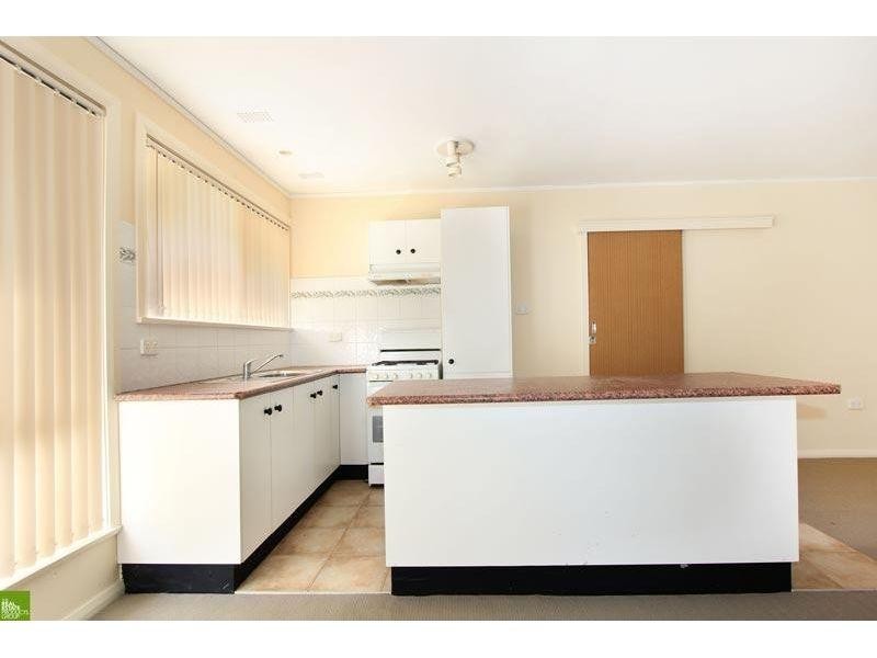 6 St Johns Avenue, Mangerton NSW 2500