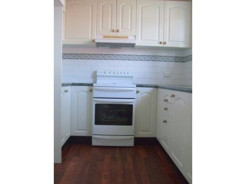 12/27 Heaslip Street, Coniston NSW 2500