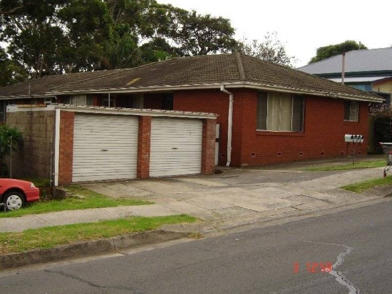 2/114 The Avenue, Mount Saint Thomas NSW 2500