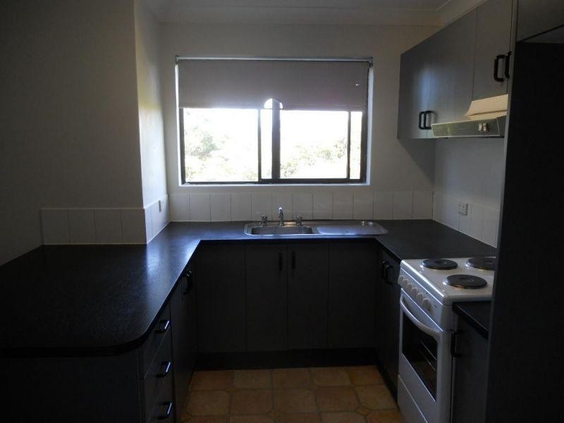 8/2-4 Hindmarsh Avenue, Wollongong North NSW 2500