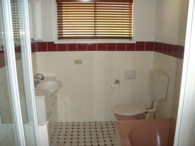 7 St Johns Avenue, Mangerton NSW 2500