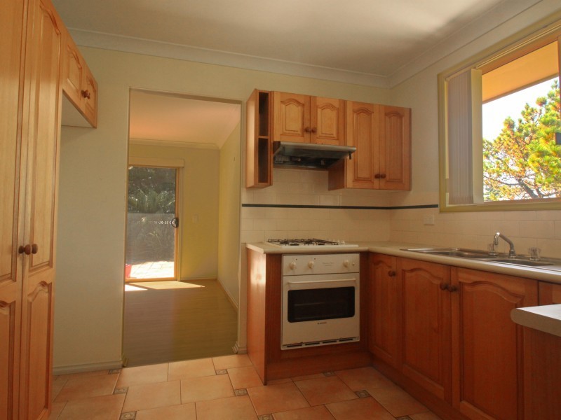 10/12 Lake Parade, Corrimal NSW 2518