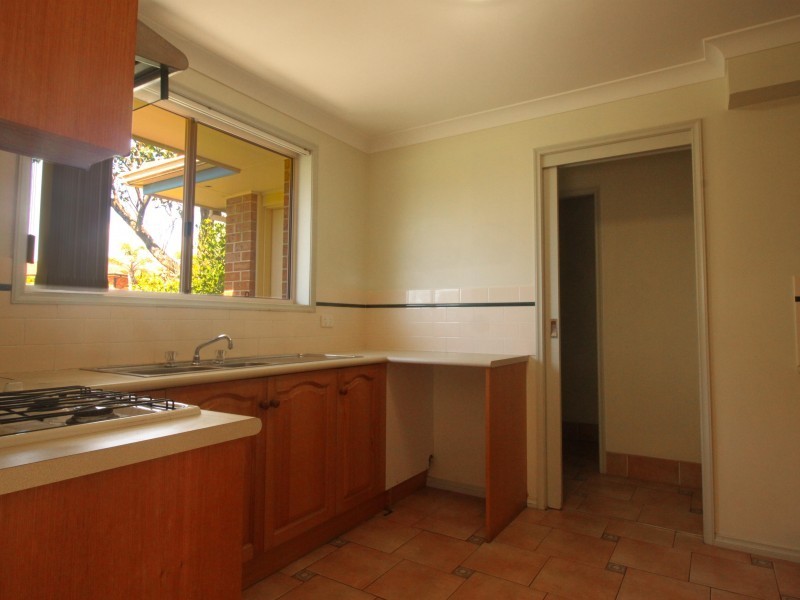 10/12 Lake Parade, Corrimal NSW 2518