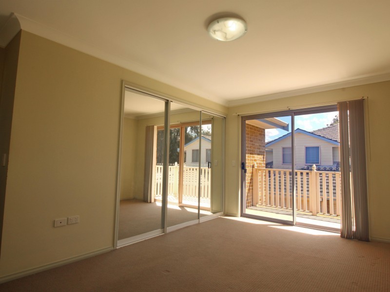 10/12 Lake Parade, Corrimal NSW 2518