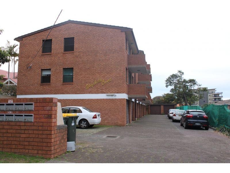 2/15 Kembla Street, Wollongong NSW 2500