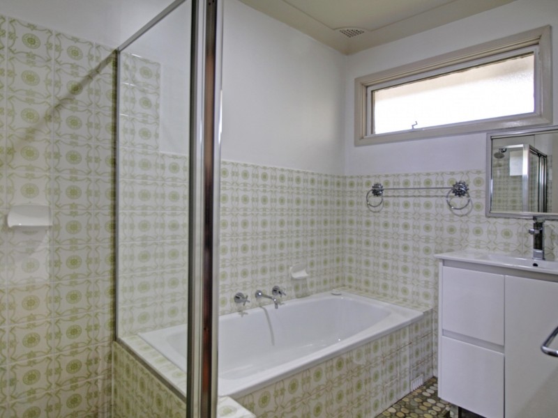 337 Reddall Parade, Mount Warrigal NSW 2528