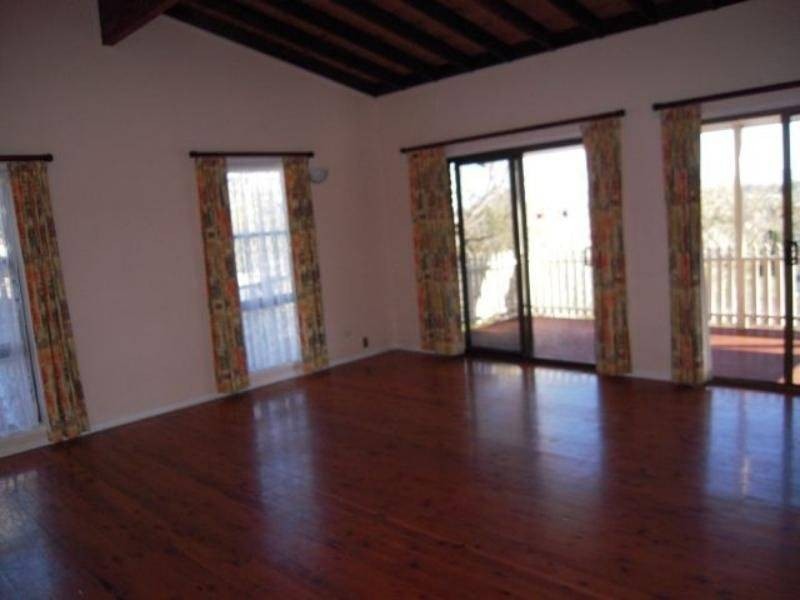 14 Shauna Crescent, Mount Keira NSW 2500