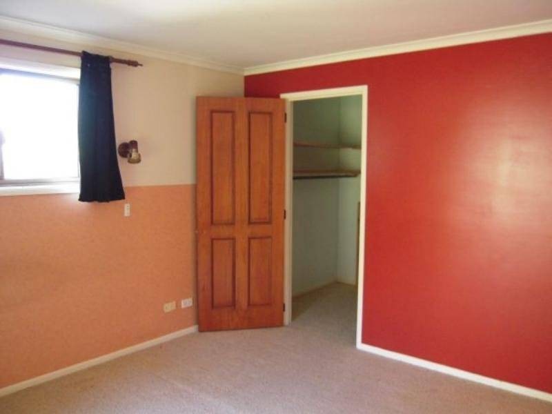 14 Shauna Crescent, Mount Keira NSW 2500