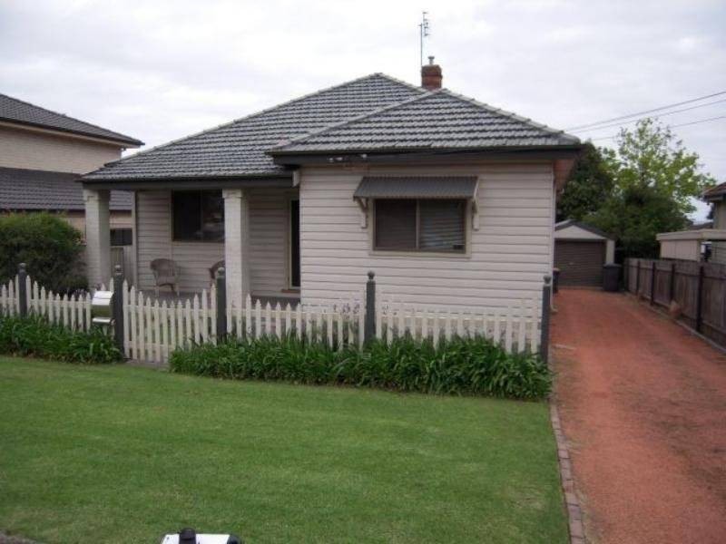 37 Jutland Avenue, Wollongong NSW 2500