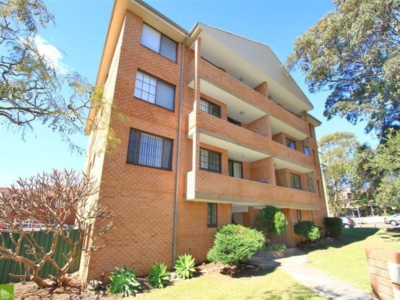 2/70 Smith Street, Wollongong NSW 2500