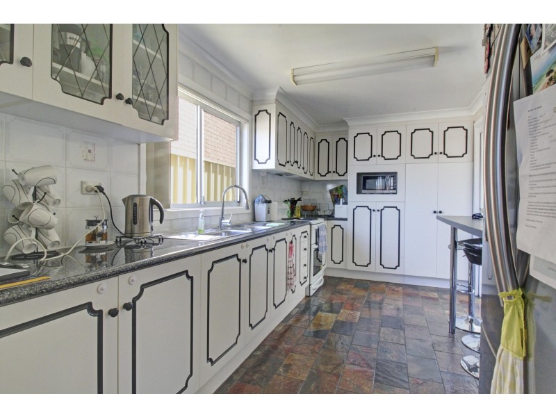 18 Todd Street, Warrawong NSW 2502