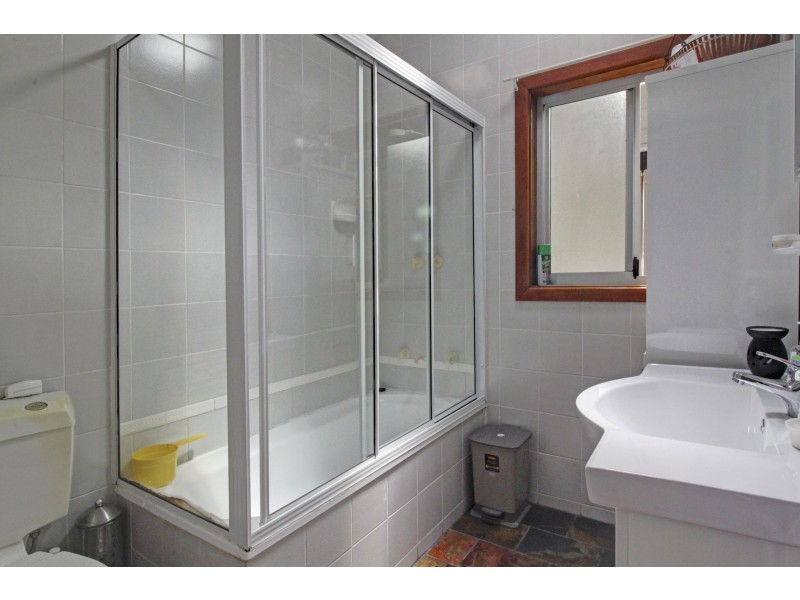 18 Todd Street, Warrawong NSW 2502