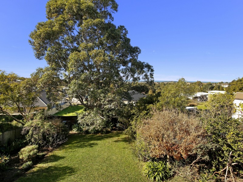 267 Flagstaff Road, Lake Heights NSW 2502
