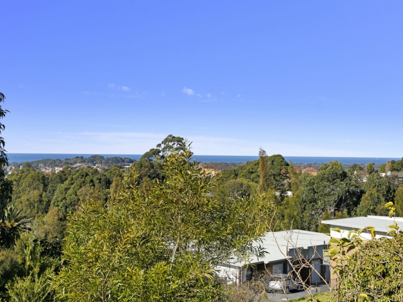 267 Flagstaff Road, Lake Heights NSW 2502