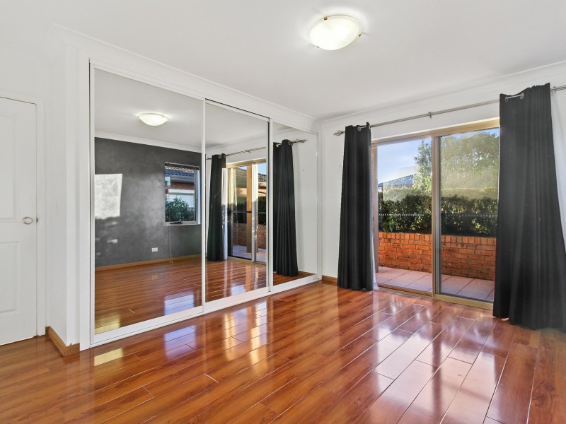 1/43 New Dapto Road, Wollongong NSW 2500