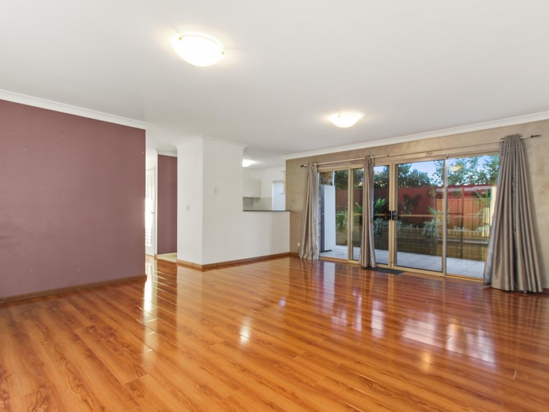 1/43 New Dapto Road, Wollongong NSW 2500