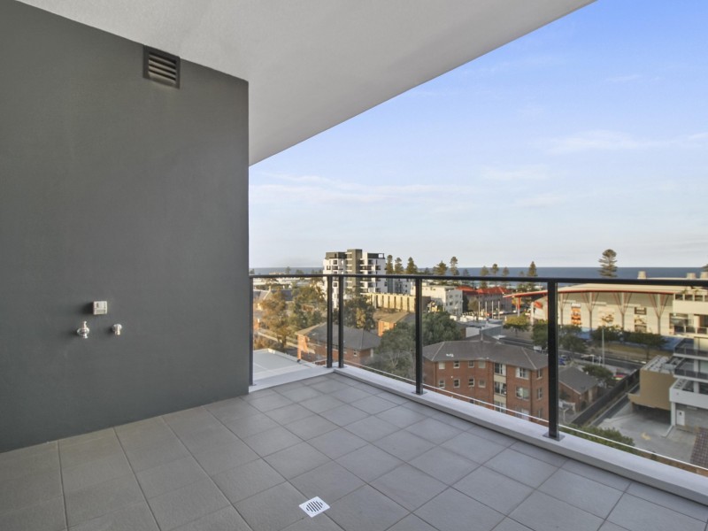 D803/16 Burelli Street, Wollongong NSW 2500