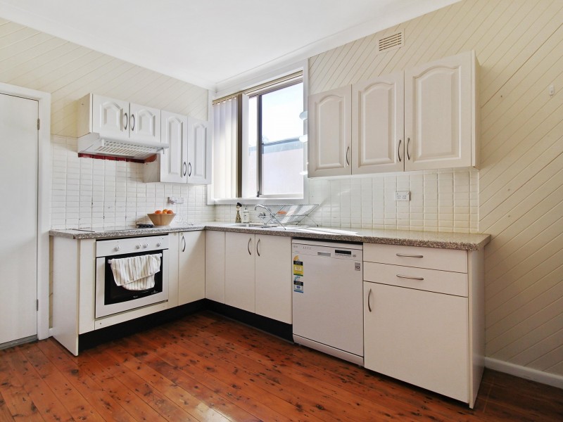 4/7 Ziems Avenue, Towradgi NSW 2518