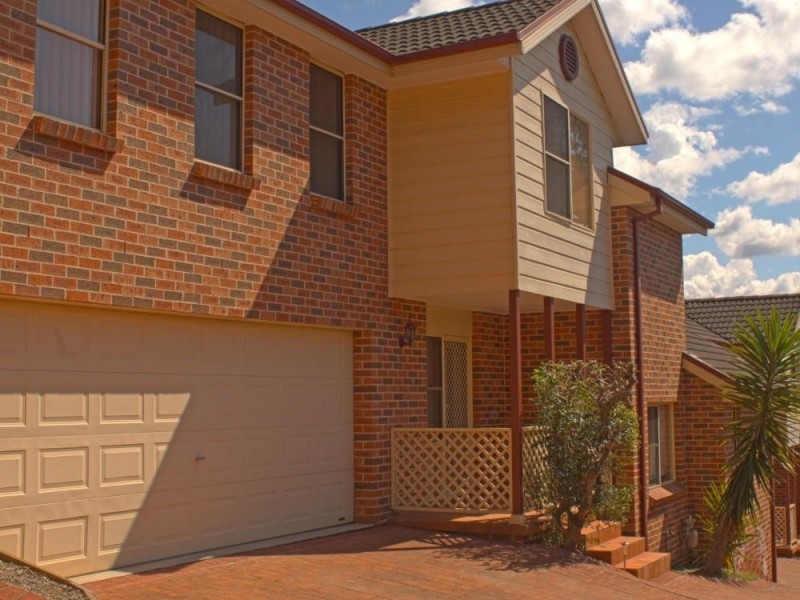 2/12 Woodlawn Avenue, West Wollongong NSW 2500
